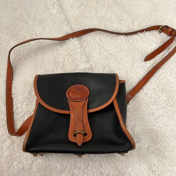 Dooney & Bourke Handbags - Vtg Dooney & Bourke Essex Black Crossbody All Weather Leather Heritage Made USA